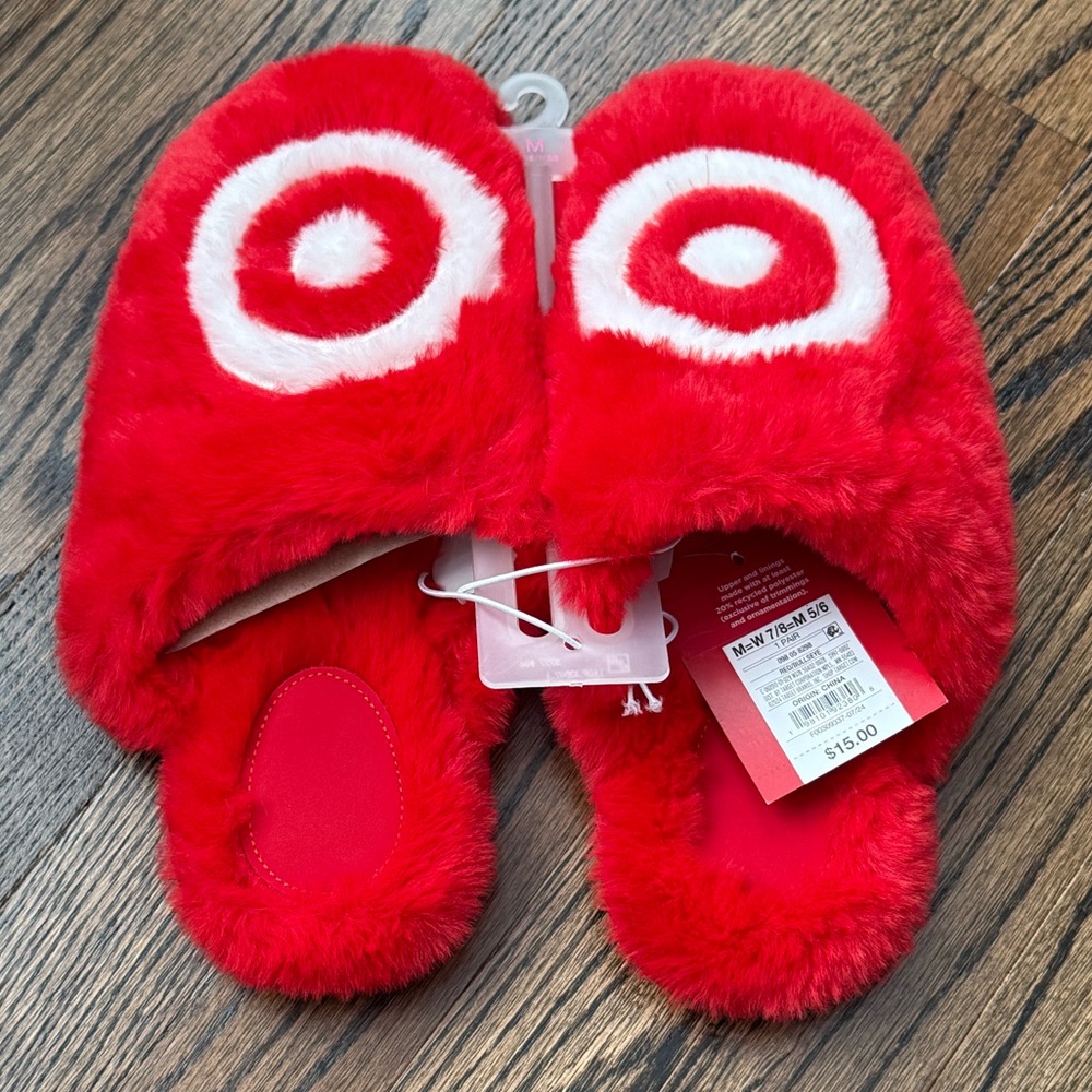 Target Wondershop Red White bullseye Fuzzy Scuff Slippers Women Size M 7/8